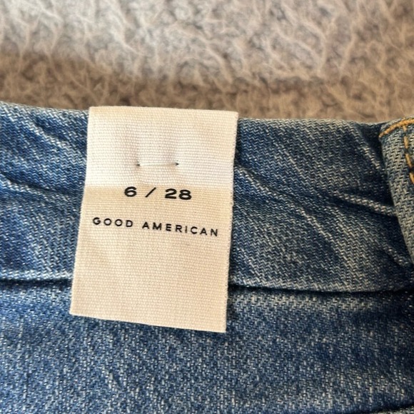 Good American Jeans Womens 6/28 Blue Good Classic Hi-Rise Raw Hem Slim Fit NEW - Picture 13 of 16